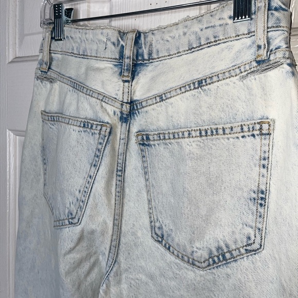 NEW FREE PEOPLE Revolve Light Wash Distressed High Rise Straight Leg Jeans Sz 27 - Picture 10 of 12
